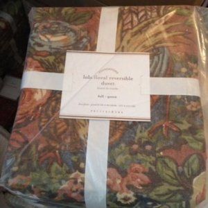 Pottery Barn LOLA F/Q Duvet and includes 2 Euro Shams